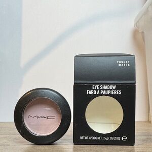 MAC Cosmetics Yogurt Matte Eyeshadow - Soft Pink